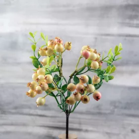 Vetva s bobuľami, výška 28,5 cm - Bieloružová