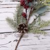 Zimná vetva s borovicou, eukalyptom, bobuľami a šiškou, výška 31 cm
