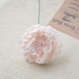 Hodvábna stonka pivónie, 26cm - Svetlá šampanská